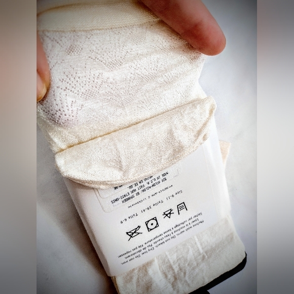 Liz Claiborne Women's Ivory Trouser Socks, Large (Sizes 9-11) Brand New NWT - Picture 6 of 8